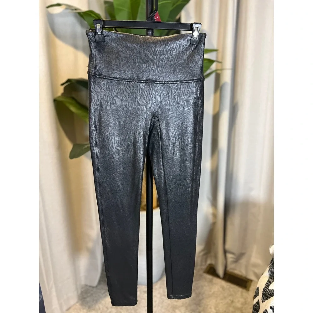 Spanx Womens Faux Leather Crackle Leggings Black High Rise Slim Fit Large L